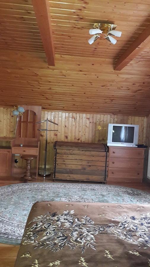 U Romana Jaremtje Exteriör bild